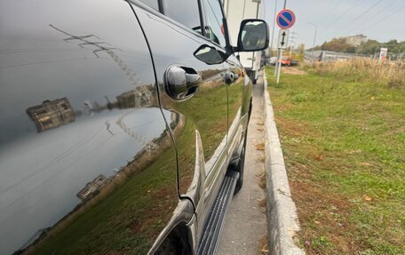 Toyota Land Cruiser 100 рестайлинг 2, 2006 год, 2 000 000 рублей, 10 фотография