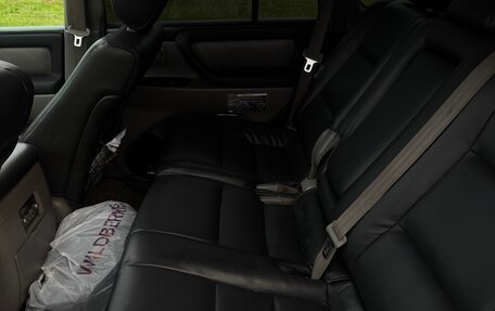 Toyota Land Cruiser 100 рестайлинг 2, 2006 год, 2 000 000 рублей, 14 фотография