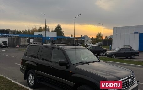 Toyota Land Cruiser 100 рестайлинг 2, 2006 год, 2 000 000 рублей, 3 фотография