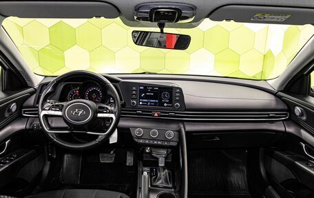 Hyundai Elantra, 2021 год, 2 150 000 рублей, 9 фотография