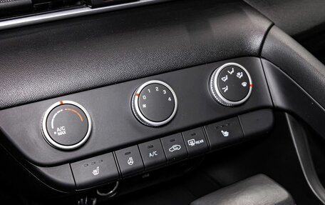 Hyundai Elantra, 2021 год, 2 150 000 рублей, 22 фотография