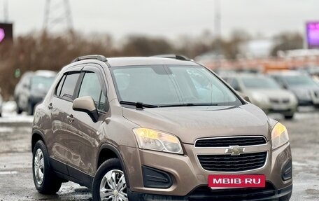 Chevrolet Tracker III, 2015 год, 590 000 рублей, 3 фотография