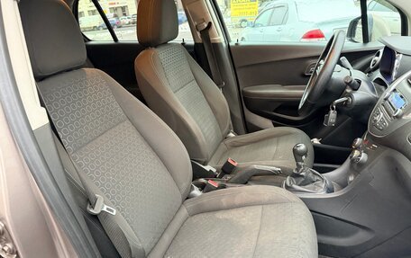 Chevrolet Tracker III, 2015 год, 590 000 рублей, 9 фотография