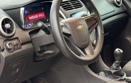 Chevrolet Tracker III, 2015 год, 590 000 рублей, 11 фотография
