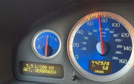 Volvo S60 III, 2002 год, 520 000 рублей, 10 фотография