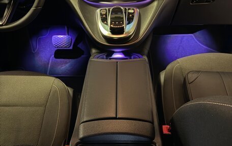 Mercedes-Benz V-Класс, 2019 год, 6 000 000 рублей, 8 фотография