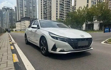 Hyundai Elantra, 2021 год, 1 037 000 рублей, 3 фотография