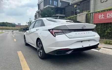 Hyundai Elantra, 2021 год, 1 037 000 рублей, 5 фотография