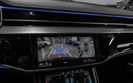 Audi A8, 2019 год, 5 800 000 рублей, 24 фотография