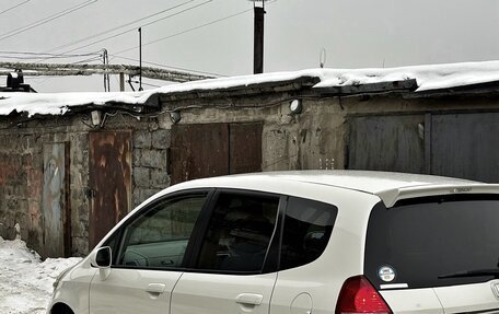 Honda Fit III, 2004 год, 490 000 рублей, 2 фотография