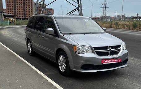 Dodge Caravan V, 2016 год, 2 300 000 рублей, 8 фотография