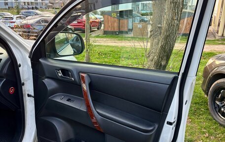 Toyota Highlander III, 2011 год, 2 800 000 рублей, 21 фотография