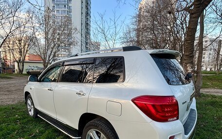 Toyota Highlander III, 2011 год, 2 800 000 рублей, 10 фотография