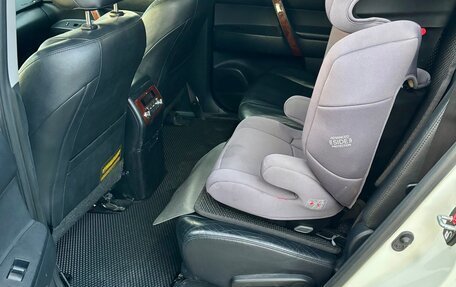 Toyota Highlander III, 2011 год, 2 800 000 рублей, 23 фотография