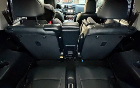 Toyota Highlander III, 2011 год, 2 800 000 рублей, 29 фотография