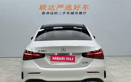 Mercedes-Benz A-Класс, 2023 год, 1 890 032 рублей, 5 фотография