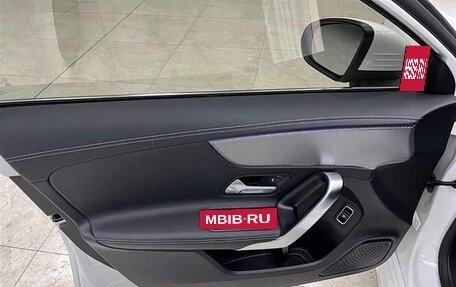 Mercedes-Benz A-Класс, 2023 год, 1 890 032 рублей, 17 фотография