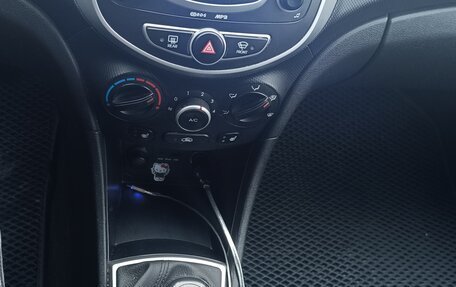 Hyundai Solaris II рестайлинг, 2012 год, 565 000 рублей, 14 фотография