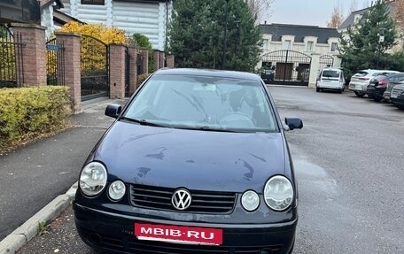 Volkswagen Polo IV рестайлинг, 2003 год, 255 000 рублей, 3 фотография