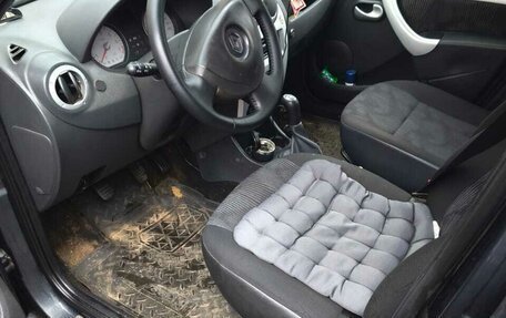 Renault Logan I, 2011 год, 380 000 рублей, 4 фотография