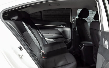 Hyundai Elantra VI рестайлинг, 2020 год, 1 800 000 рублей, 17 фотография