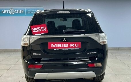 Mitsubishi Outlander III рестайлинг 3, 2014 год, 1 488 000 рублей, 6 фотография