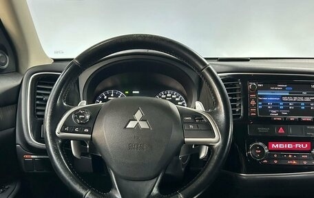 Mitsubishi Outlander III рестайлинг 3, 2014 год, 1 488 000 рублей, 19 фотография