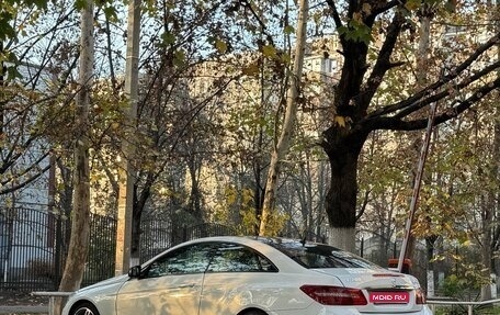 Mercedes-Benz E-Класс, 2012 год, 1 400 000 рублей, 1 фотография