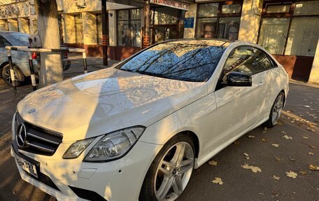 Mercedes-Benz E-Класс, 2012 год, 1 400 000 рублей, 4 фотография