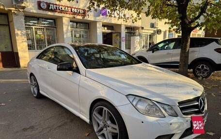 Mercedes-Benz E-Класс, 2012 год, 1 400 000 рублей, 2 фотография