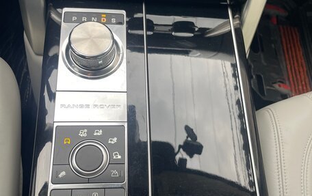 Land Rover Range Rover IV рестайлинг, 2014 год, 3 700 000 рублей, 3 фотография