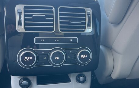 Land Rover Range Rover IV рестайлинг, 2014 год, 3 700 000 рублей, 17 фотография