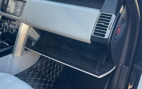 Land Rover Range Rover IV рестайлинг, 2014 год, 3 700 000 рублей, 16 фотография
