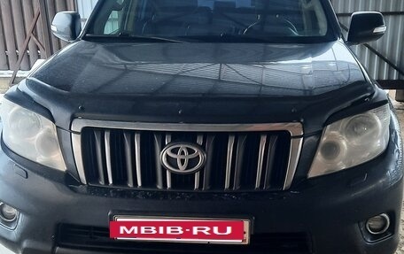 Toyota Land Cruiser Prado 150 рестайлинг 2, 2011 год, 3 000 000 рублей, 6 фотография
