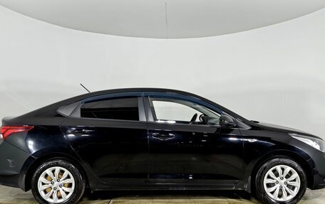 Hyundai Solaris II рестайлинг, 2018 год, 1 250 000 рублей, 3 фотография