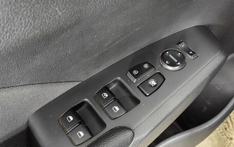 Hyundai Solaris II рестайлинг, 2018 год, 1 250 000 рублей, 13 фотография