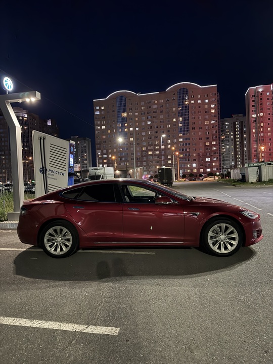 Tesla Model S I рестайлинг, 2017 год, 2 500 000 рублей, 5 фотография