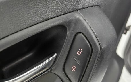 Volkswagen Polo VI (EU Market), 2016 год, 750 000 рублей, 13 фотография