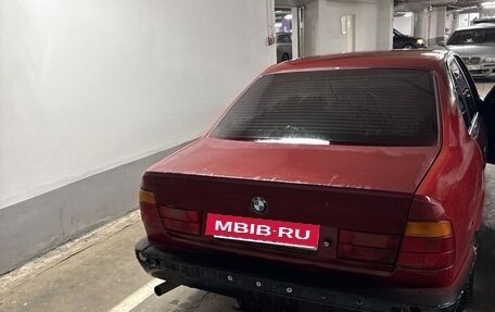 BMW 5 серия, 1990 год, 300 000 рублей, 3 фотография