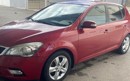 KIA cee'd I рестайлинг, 2011 год, 890 000 рублей, 12 фотография