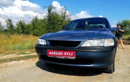 Opel Vectra B рестайлинг, 1998 год, 180 000 рублей, 1 фотография