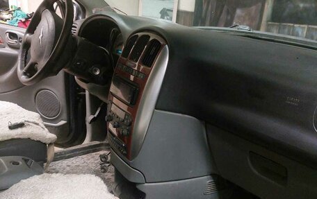 Chrysler Town & Country IV, 2004 год, 495 000 рублей, 4 фотография