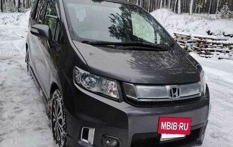 Honda Freed I, 2014 год, 1 300 000 рублей, 2 фотография