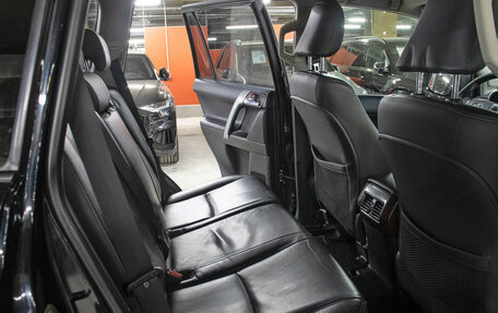 Toyota Land Cruiser Prado 150 рестайлинг 2, 2016 год, 3 198 000 рублей, 12 фотография