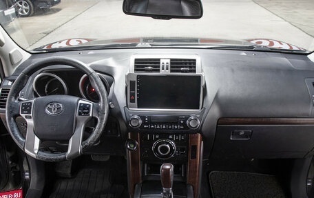 Toyota Land Cruiser Prado 150 рестайлинг 2, 2016 год, 3 198 000 рублей, 14 фотография