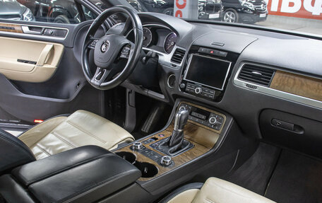 Volkswagen Touareg III, 2014 год, 2 349 000 рублей, 9 фотография