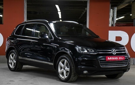 Volkswagen Touareg III, 2014 год, 2 349 000 рублей, 3 фотография