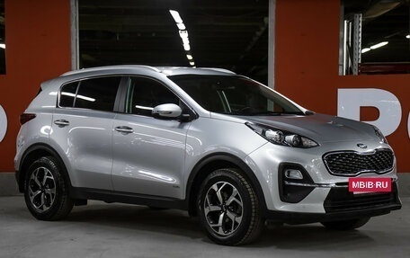KIA Sportage IV рестайлинг, 2020 год, 2 598 000 рублей, 3 фотография