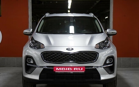 KIA Sportage IV рестайлинг, 2020 год, 2 598 000 рублей, 2 фотография