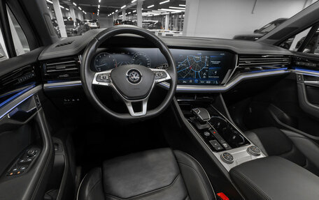 Volkswagen Touareg III, 2020 год, 5 950 000 рублей, 7 фотография